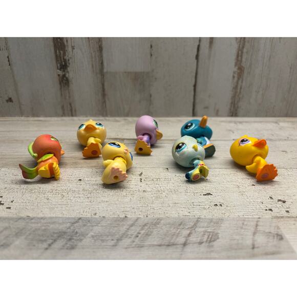 Littlest Pet Shop Retired Bird Lot - Excellent Condition - Picture 2 of 2